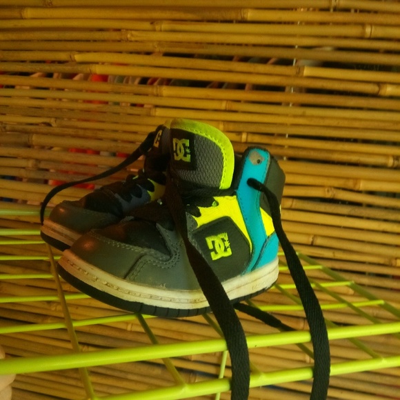 DC Shoe Co. Other - DC Shoe Co. Black Lime Turquoise Shoe Sz 5 Kids